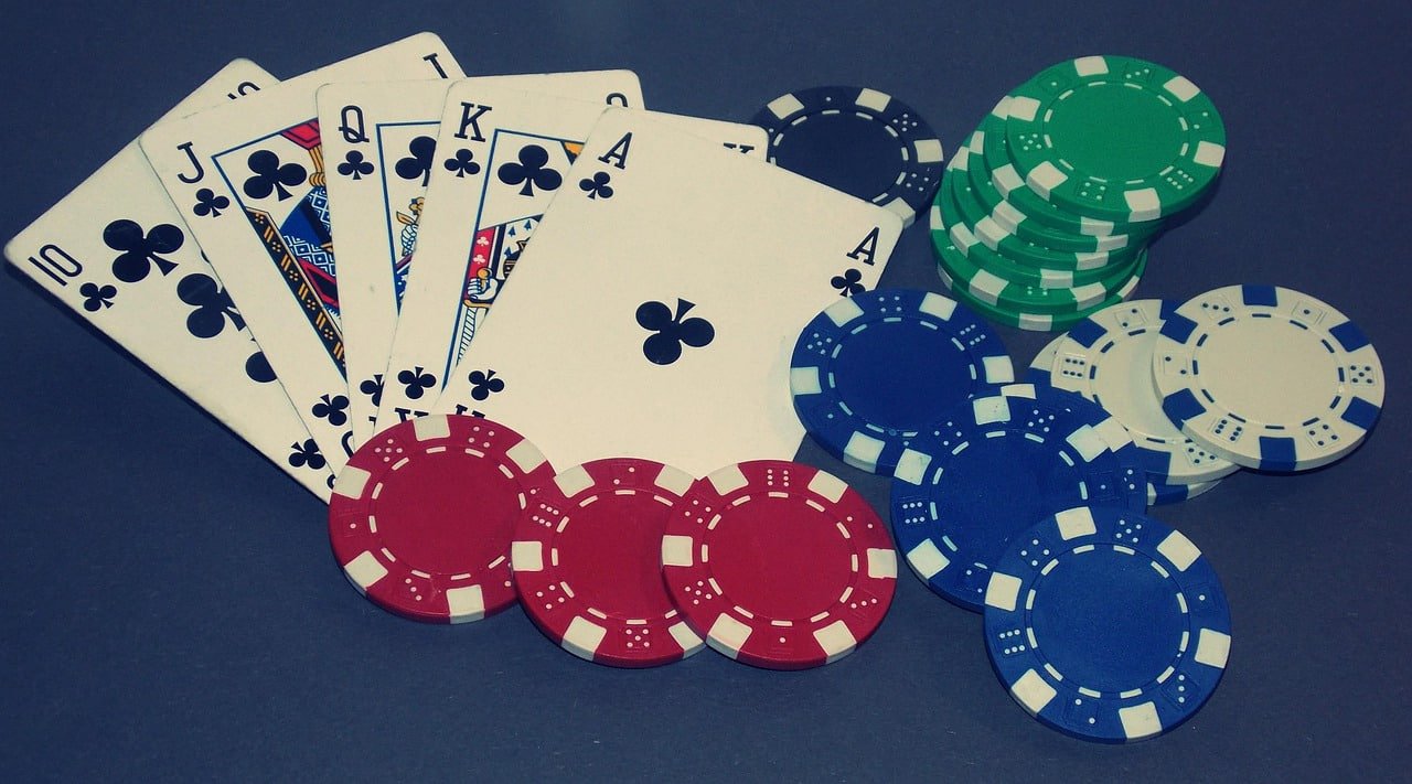 Giao diện sảnh game hb88 com trên điện thoại di động với slot và live casino